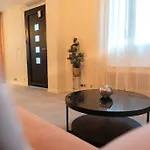 Avec 2 Jacuzzi Balneo, Parking Апартаменты *